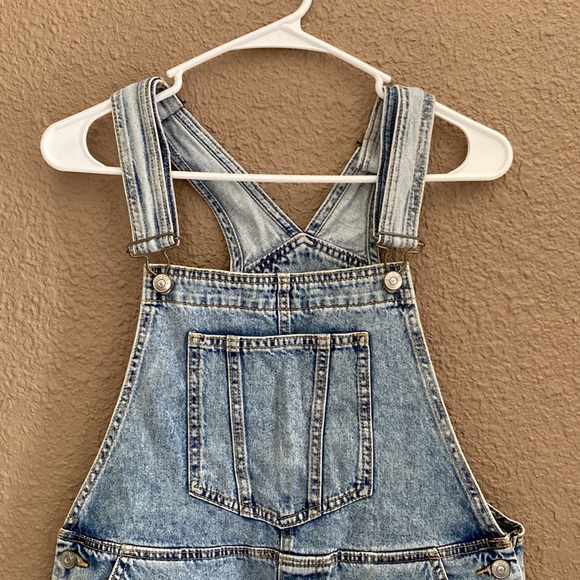 H&M Jean Overall Shorts, Size S - Picture 3 of 9